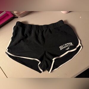 Hollister Shorts 🖤🤍